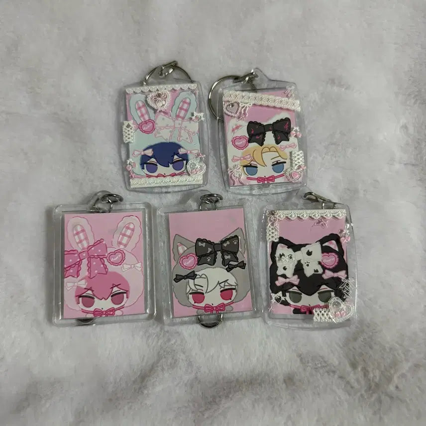 [BUNJANG] PLAVE Unofficial Goods Photo Card Keychain / 플레이브 비공굿 증사 키링