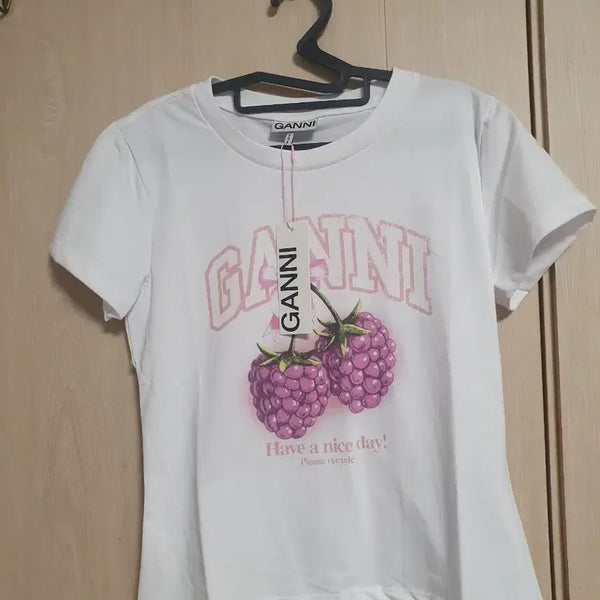 [BUNJANG] Ganni Raspberry Short Sleeve T-Shirt / (새상품) Ganni 라즈베리 반팔 티셔츠_가니 빈팔티