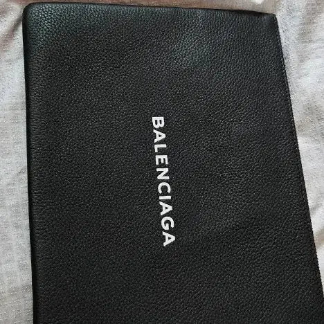 [BUNJANG] Balenciaga Black Leather Clutch / 발렌시아가 블랙 가죽 클러치