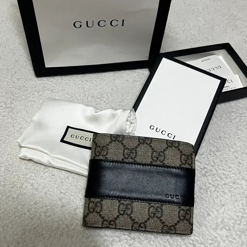 [BUNJANG] Gucci Supreme Eden Bi-Fold Wallet / 구찌 슈프림 에덴 반지갑