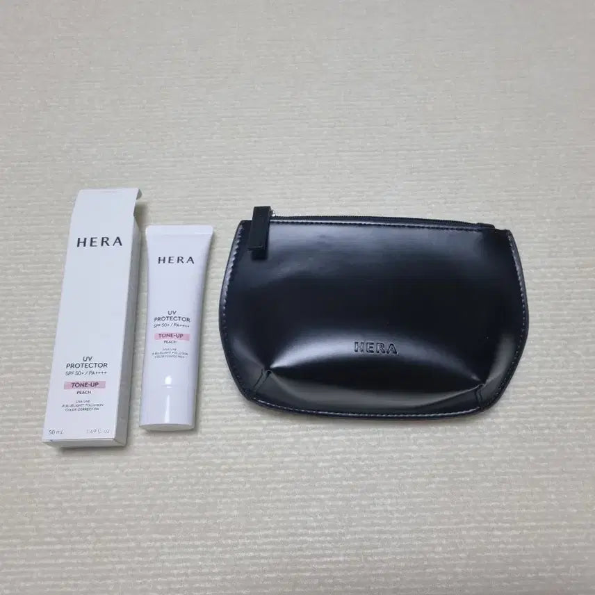 [BUNJANG] Hera UV Protector Tone-Up 50ml & Black Iconic Pouch Set / 헤라 유브이 프로텍터 톤업 50ml 헤라 톤업 선크림 썬크림 헤라 블랙 아이코닉 파우치