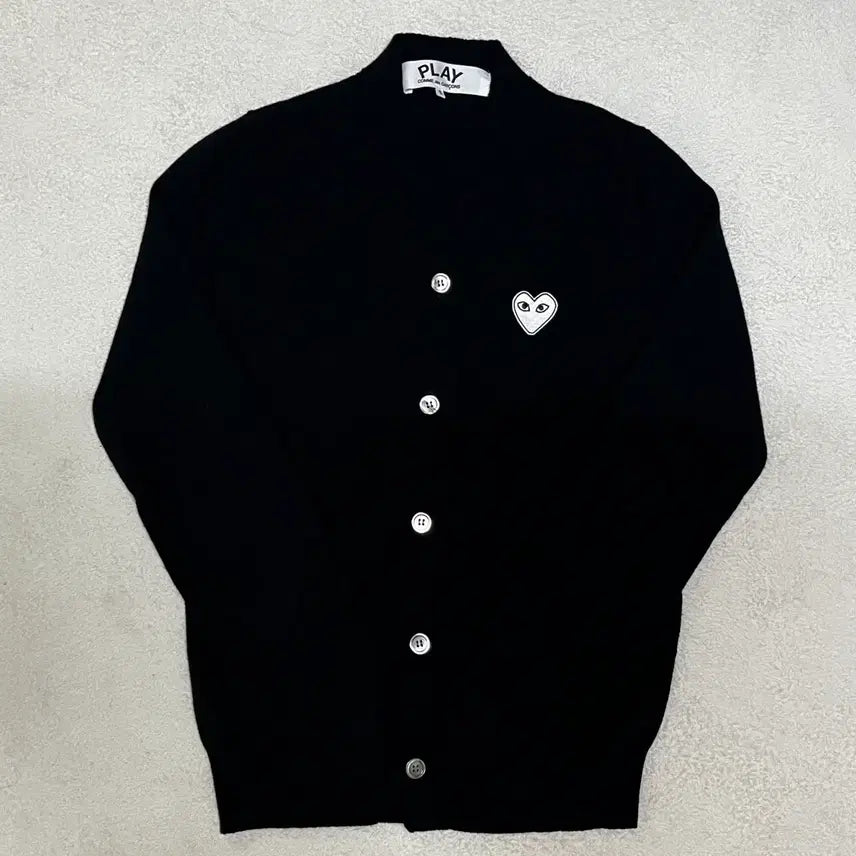 [BUNJANG] Comme des Garçons White Heart Patch Black Cardigan / 꼼데가르송 화이트와펜 블랙 가디건
