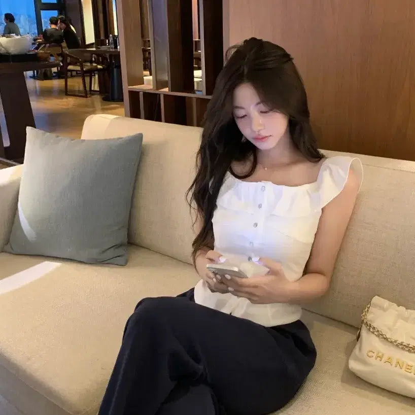 [BUNJANG] Jenio Shelly Frill Blouse / (마른분추천)제니오 셸리 프릴 블라우스