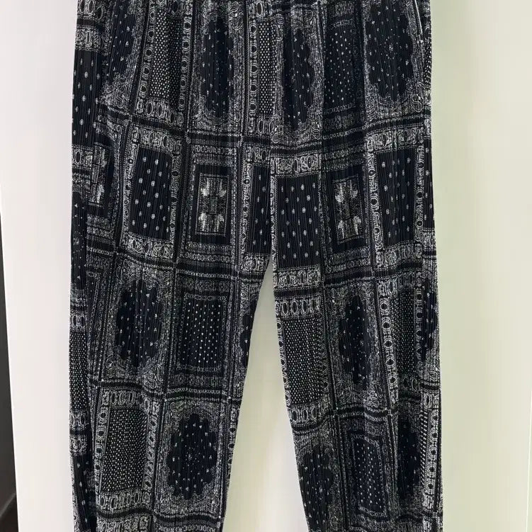 [BUNJANG] Pleated Pants / 플리츠팬츠