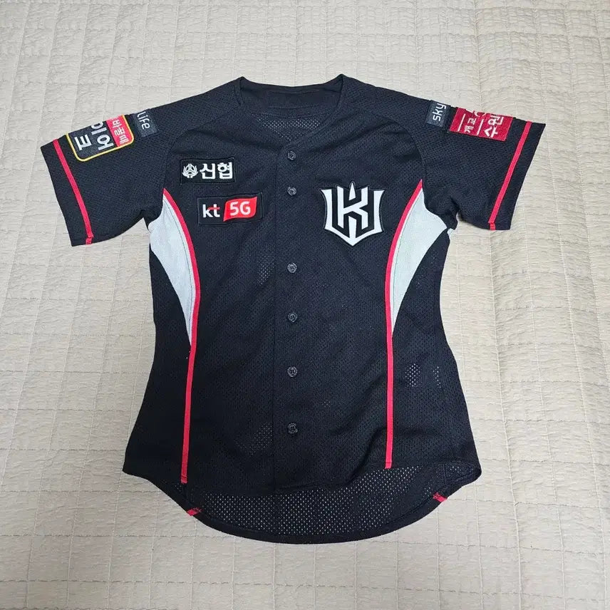 [BUNJANG] KT Wiz Full Patch No-Name Baseball Jersey (Size 85) / [가격포기,85] KT 위즈 풀패치 노마킹 유니폼 / 수원 kt wiz / 야구 유니폼
