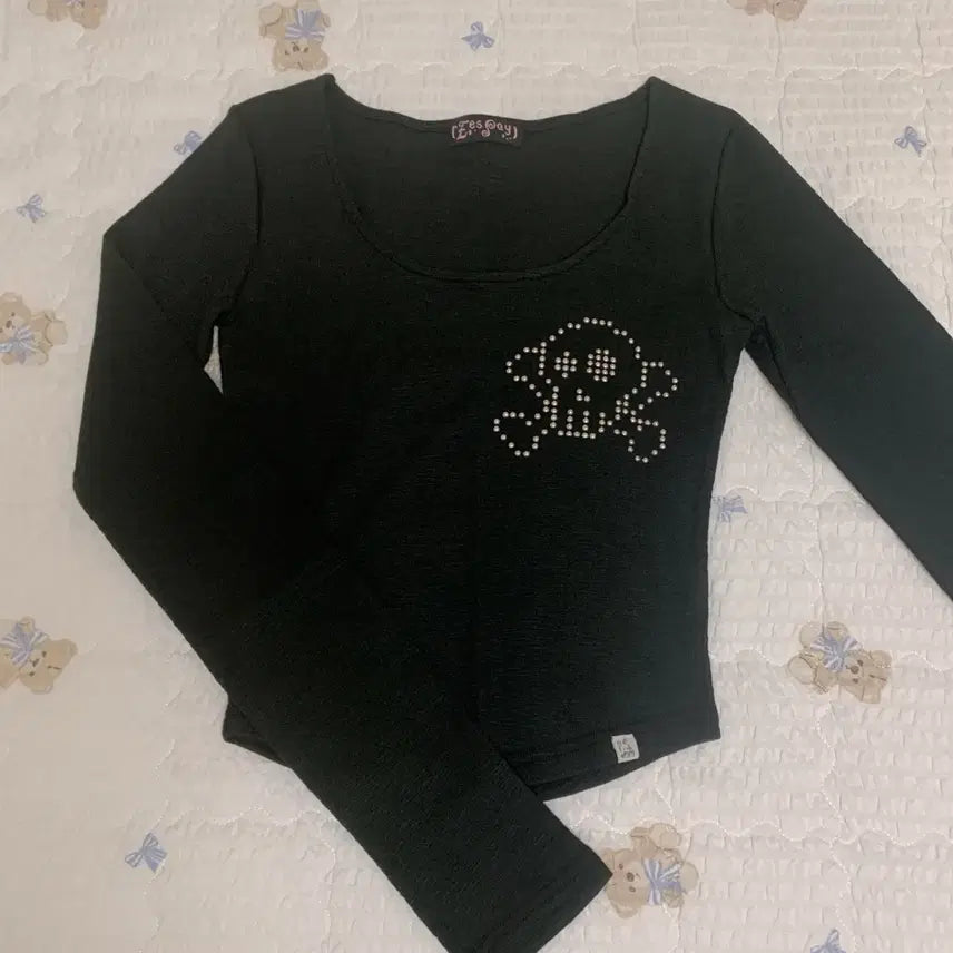 [BUNJANG] Eessay Sweet Skully Tee - Black / 에세이 eessay SWEET SKULLY TEE - BLACK