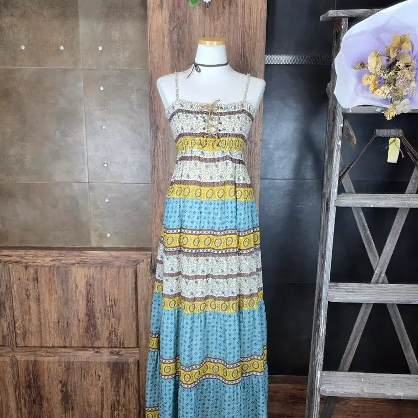 [BUNJANG] C.O.L.Z.A. Ethnic Floral Tiered Long Dress / C.O.L.Z.A 에스닉 플라워 캉캉 티어드 롱 원피스