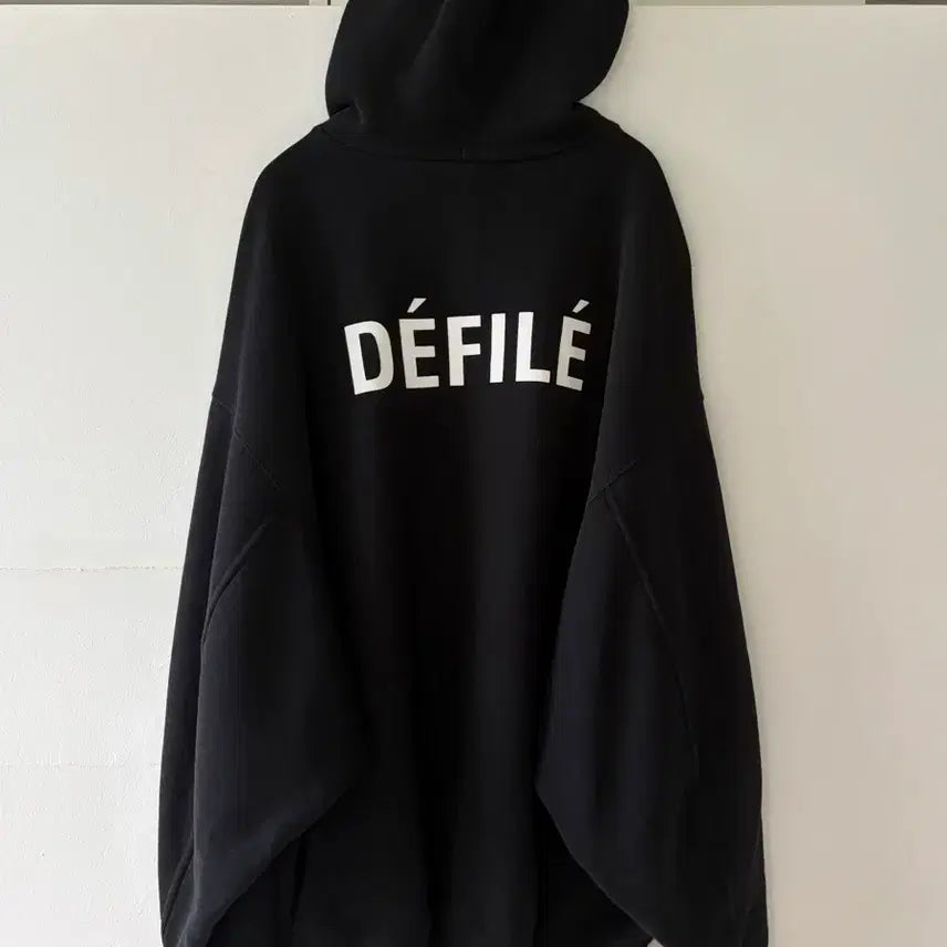 [BUNJANG] Balenciaga Defile Hoodie 20FW / 발렌시아가 데필레 Defile hoodie 20fw