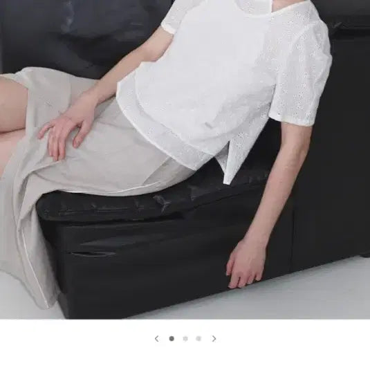 [BUNJANG] Rue de Voeux Layered Eyelet Blouse / 주말할인ll 루에브르 레이어드 아일렛 블라우스