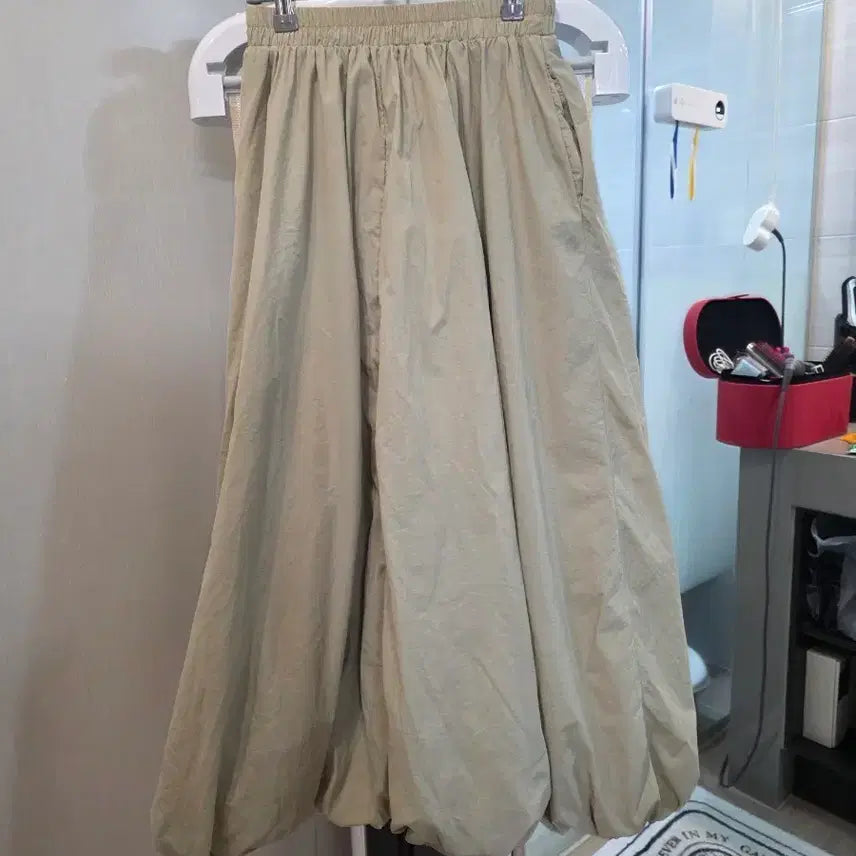 [BUNJANG] Beige Balloon Midi Skirt One Size / 베이지 벌룬 스커트 프리사이즈