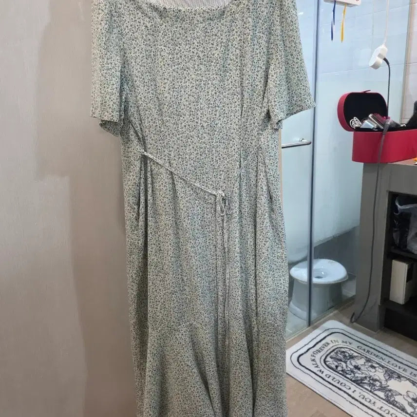 [BUNJANG] Floral Square Neck Ruffle Dress / 잔꽃 스퀘어 러플 원피스 프리 66-77반까지 가능