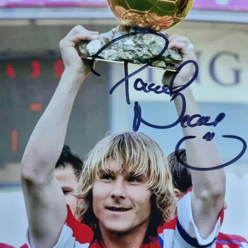 [BUNJANG] Pavel Nedvěd Signed 6x4 Photo / 파벨 네드베드 싸인
