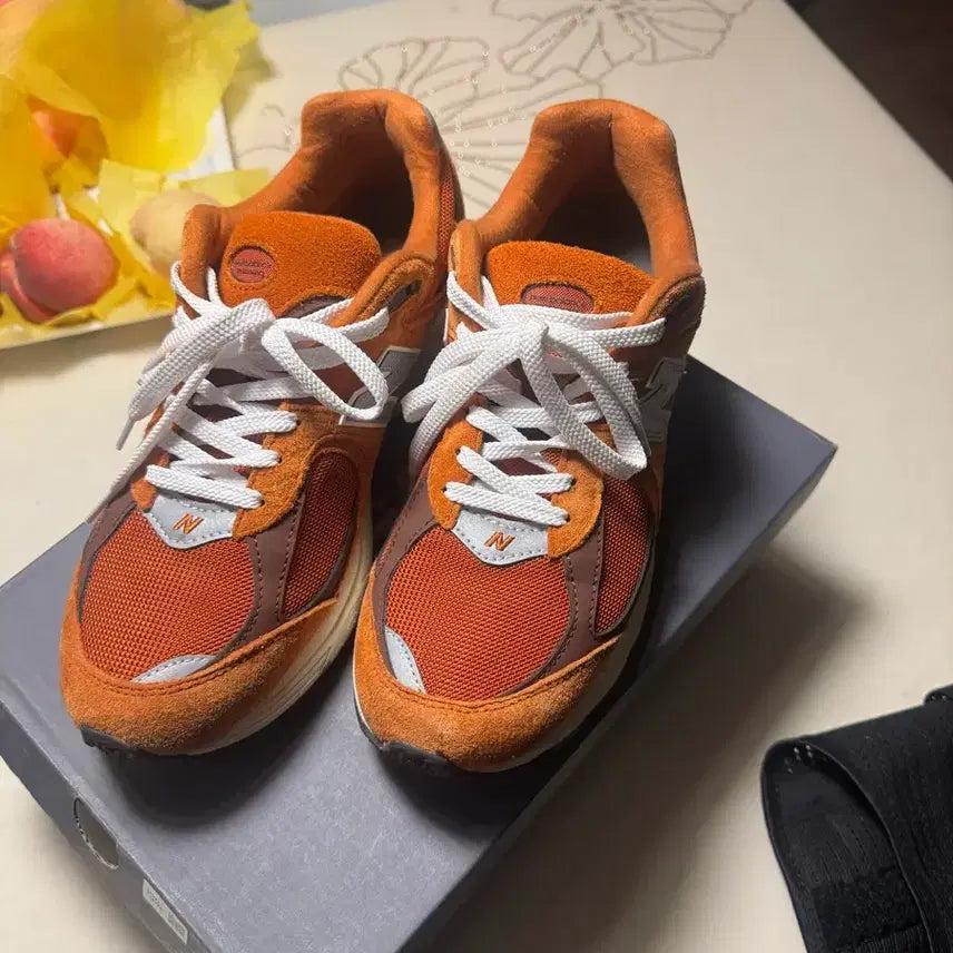 [BUNJANG] New Balance 2002R Orange Sneakers / (280)뉴빌란스 2002r 오렌지