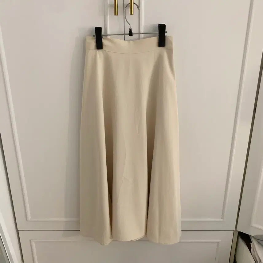 [BUNJANG] Beige Flower Long Skirt / 여리여리 베이지 플라워 롱 스커트