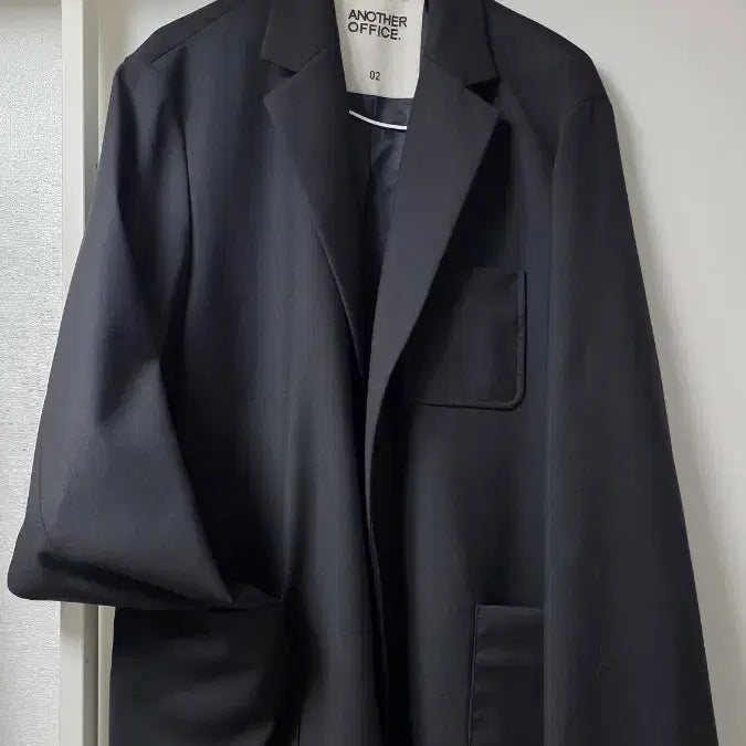 [BUNJANG] Another Office Santiago Setup (Black) Jacket and Slacks / 어나더오피스 산티아고 셋업(블랙)
