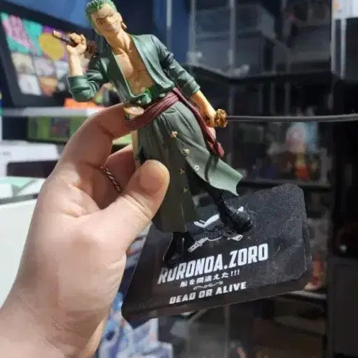 [BUNJANG] One Piece 2 Years Later Roronoa Zoro Figure / 정품) 원피스 2년 후 롤로노아 조로 피규어