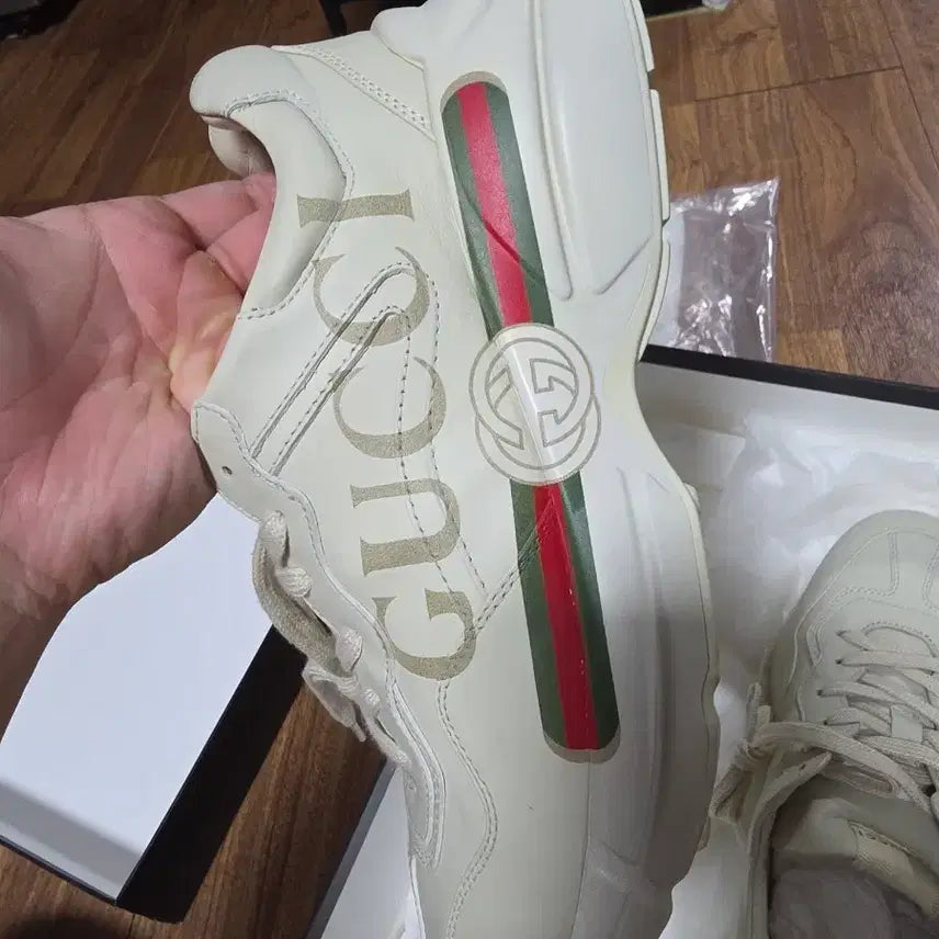 [BUNJANG] Gucci Rhyton Sneakers Ivory / 구찌 라이톤 스니커즈 아이보리