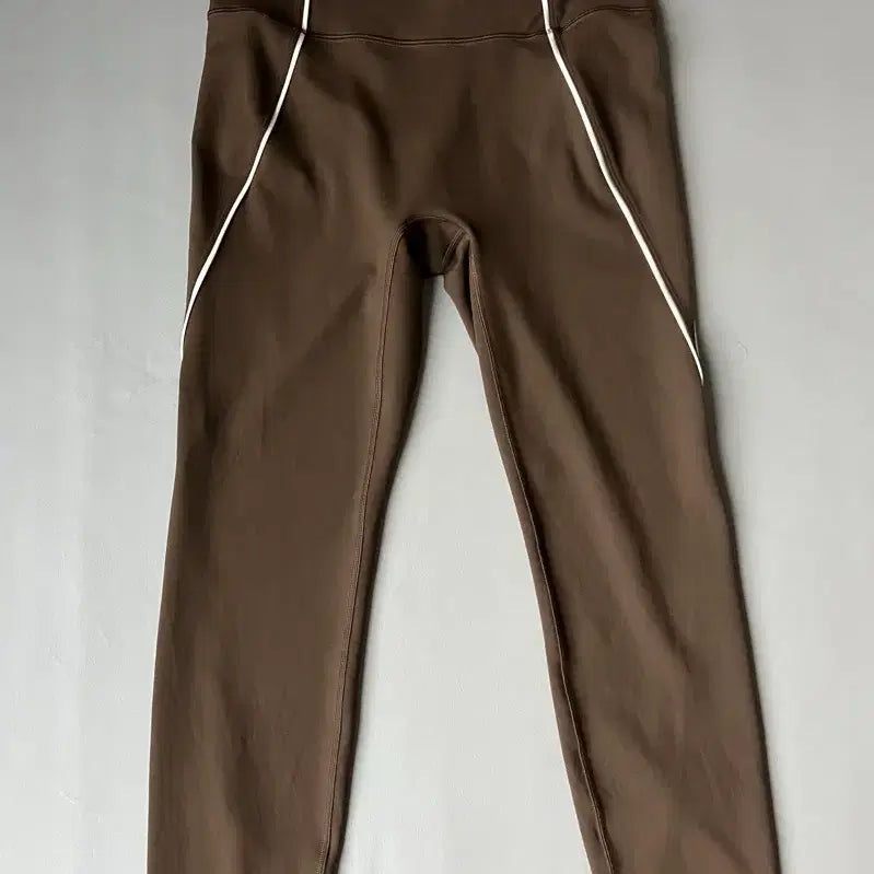 [BUNJANG] Lululemon Brown Leggings White Side Stripe / 룰루레몬 브라운 레깅스