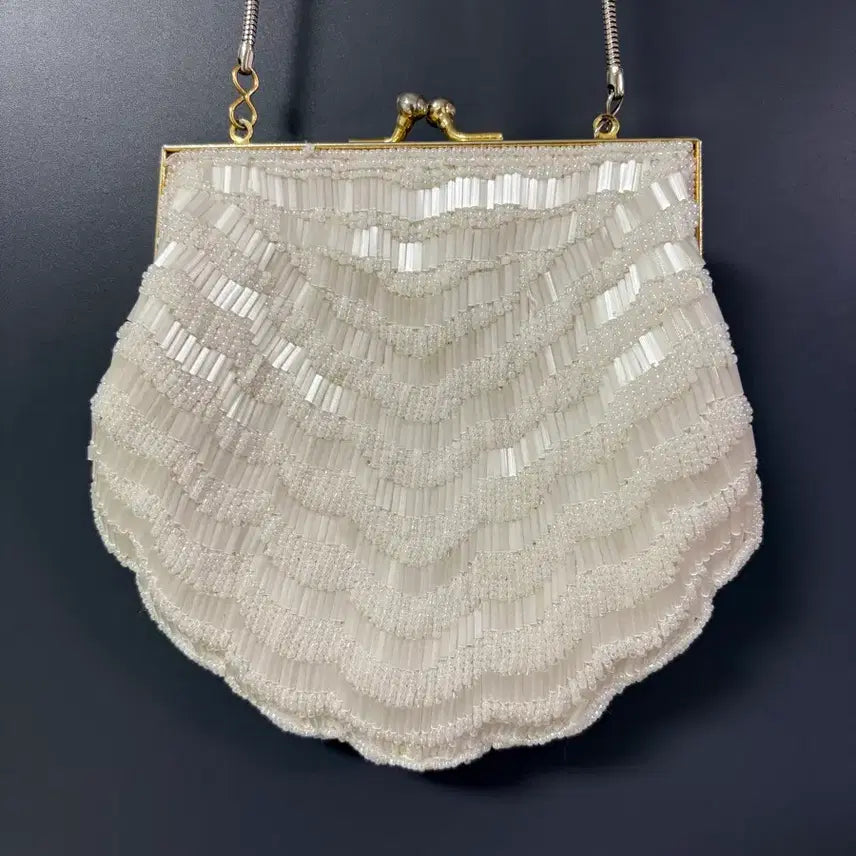 [BUNJANG] Vintage Beaded Crossbody Bag Shell Shape Mini Bag / 빈티지 비즈 크로스백 비즈백 비즈가방 조개모양 미니백