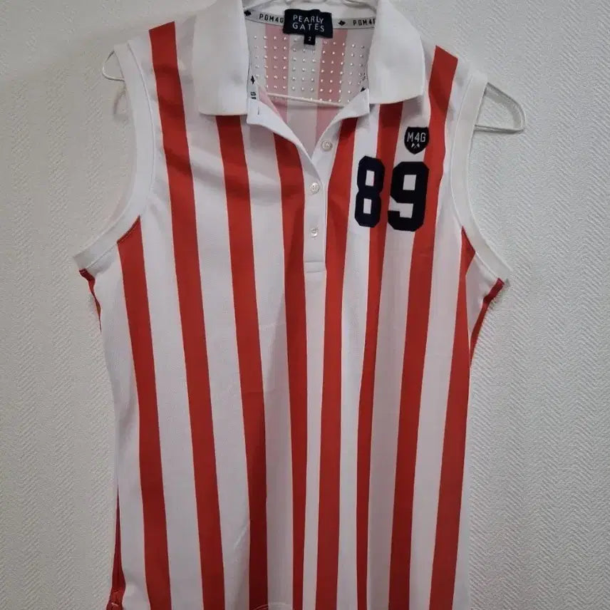 [BUNJANG] PARIGATES Sleeveless Striped Golf Wear Top / 파리게이츠 스트라이프 민소매 골프웨어