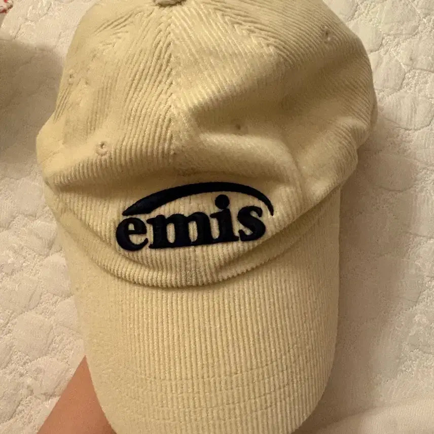 [BUNJANG] Emis Corduroy Ball Cap Ivory / 이미스 코듀로이 볼캡 아이보리