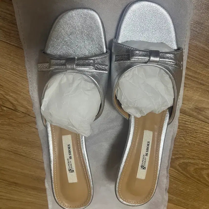 [BUNJANG] Satin Ribbon Mid Heel Mules Slippers 5cm / 성수동수제화 샤틴 리본 미들굽 뮬슬리퍼 5cm (새상품)