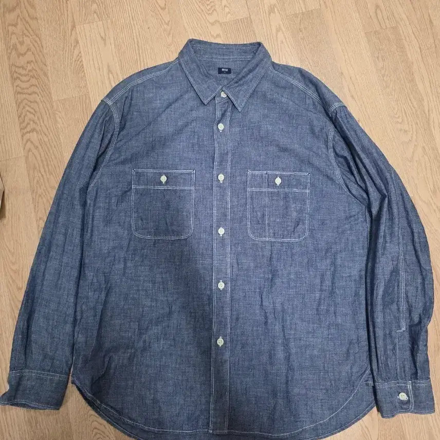 [BUNJANG] Uniqlo Chambray Shirt / 유니클로 샴브레이 셔츠