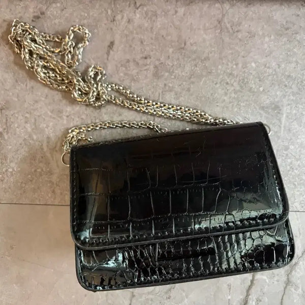 [BUNJANG] Crocodile Pattern Chain Crossbody Bag Black / 크로커다일 패턴 체인 크로스백 블랙