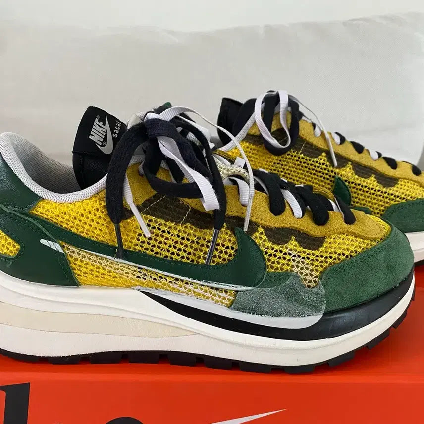 [BUNJANG] Nike Sacai Vaporwaffle Yellow Green US 8.5 / 나이키 사카이 베이퍼와플 옐로우 그린 265mm