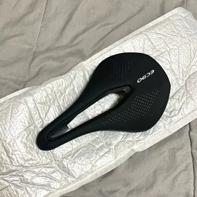 [BUNJANG] EC90 Carbon Fiber Saddle / EC90 콤프 안장