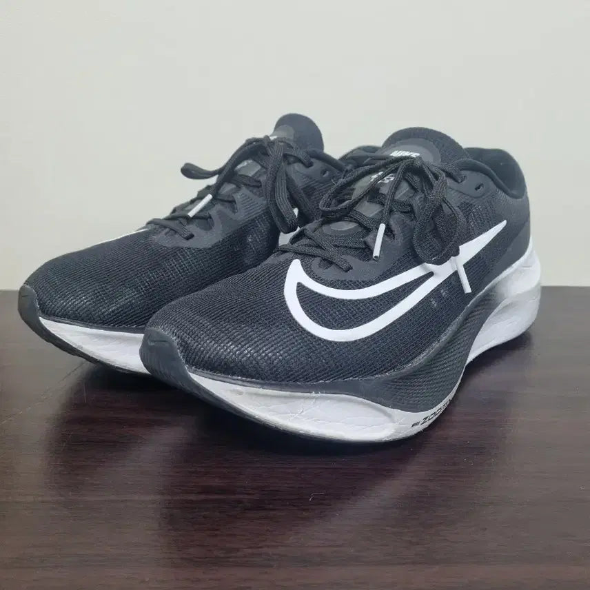 [BUNJANG] Nike Zoom Fly 5 Black White 275mm / 나이키 줌 플라이 5 블랙 화이트 275mm