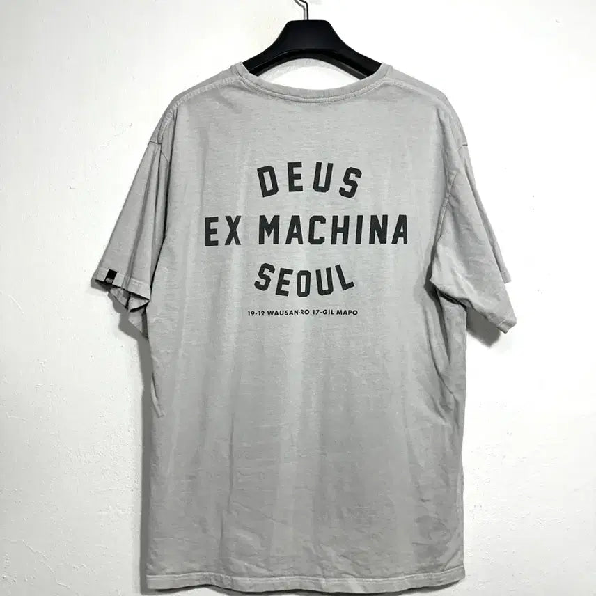 [BUNJANG] Deus Ex Machina Seoul Short Sleeve T-Shirt XL / 데우스 엑스마키나 서울 반팔티 XL