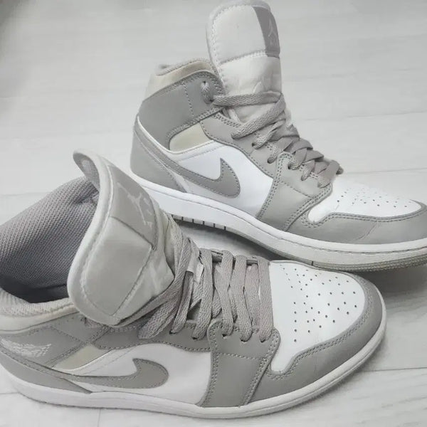 [BUNJANG] Nike Air Jordan 1 Mid College Grey Sneakers (Size 265) / 나이키 조던1 미드 컬리지 그레이 265