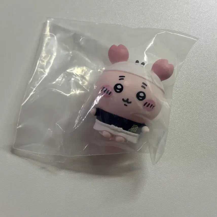 [BUNJANG] Nongjakwi Chiikawa Crab Ramen Sofubi Mini Figure / 먼작귀 치이카와 카니 라멘소프비 미니 피규어