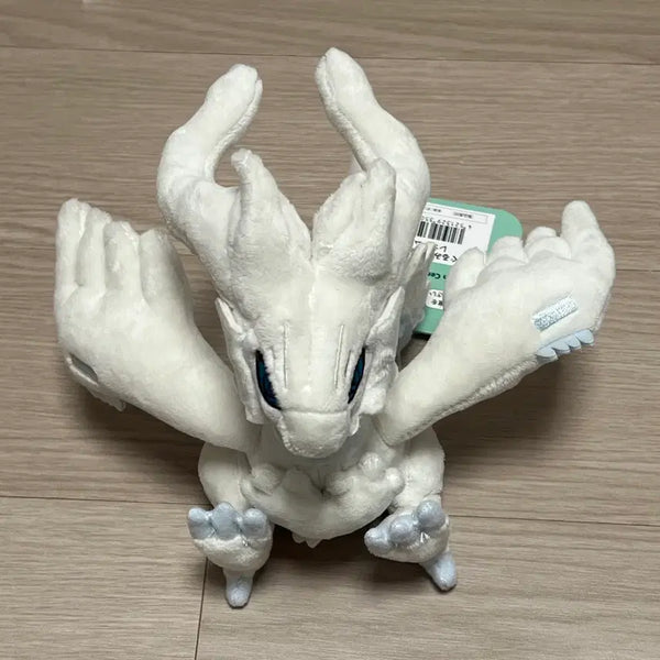 [BUNJANG] Pokemon Center Reshiram FIT Plush Doll / (새상품) 포케센 포켓몬 센터 레시라무 FIT 인형 누이 핏
