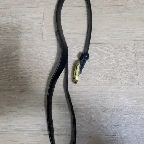 [BUNJANG] Classic Gold Buckle Black Leather Belt / 클래식 금장 버클 블랙 가죽 벨트(1번착용)