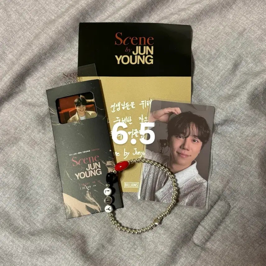 [BUNJANG] Lee Junyoung Fanmeeting Daytime Show Farewell Photocard Bracelet Set / (급처) 이준영 팬미팅 낮공 퇴장포카 팔찌 세트 판매합니다!