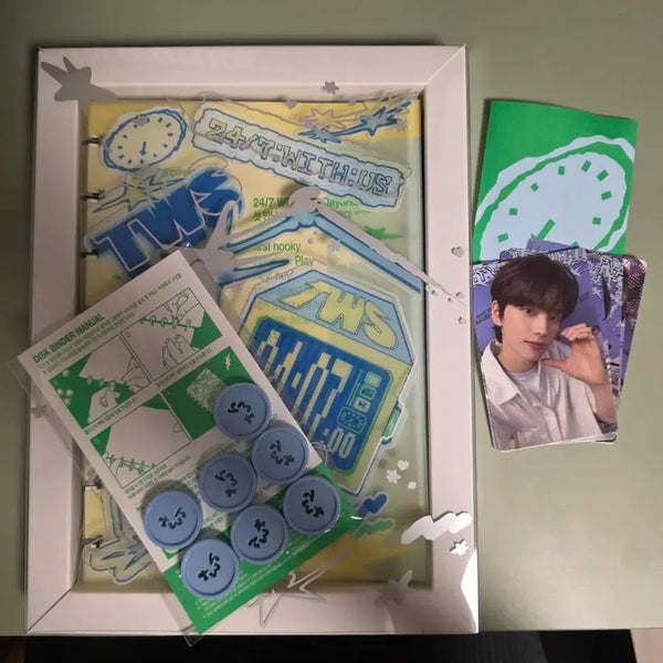 [BUNJANG] TWS '24/7:WITH:US' Seoul Concert Photobook + Photocard / 투어스 콘서트 포토북+포카