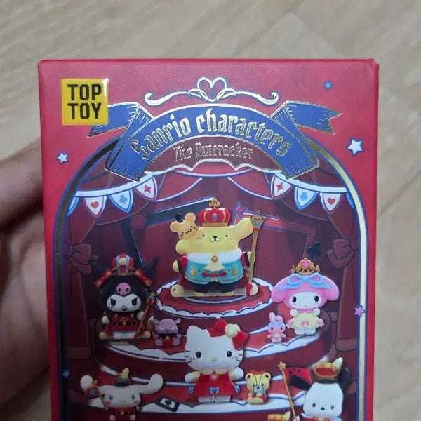 [BUNJANG] Sanrio Nutcracker Series Figure (Hello Kitty) / 산리오 호두까지 시리즈 피규어(키티)