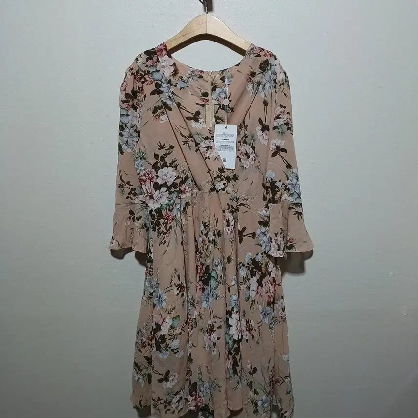 [BUNJANG] Hotping Floral Print Summer Dress Size 2 / 새상품) 핫핑 여름 꽃무늬 원피스 2 (26A1804)