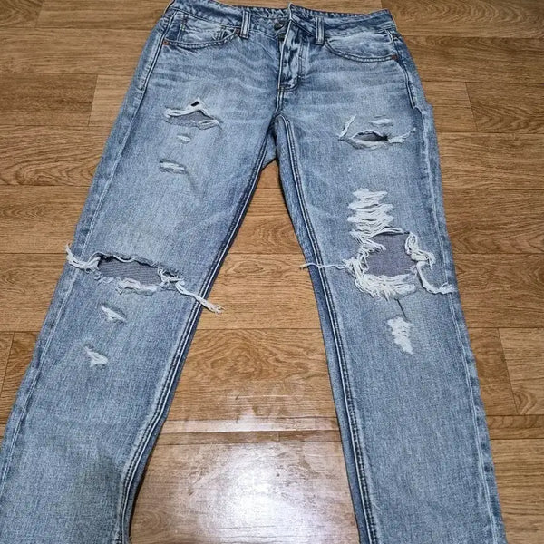[BUNJANG] American Eagle TOMGIRL Distressed Denim Jeans (US 6 / Short) / 아메리칸이글 톰걸 디스트로이드 데님 진 (US 6 / Short)