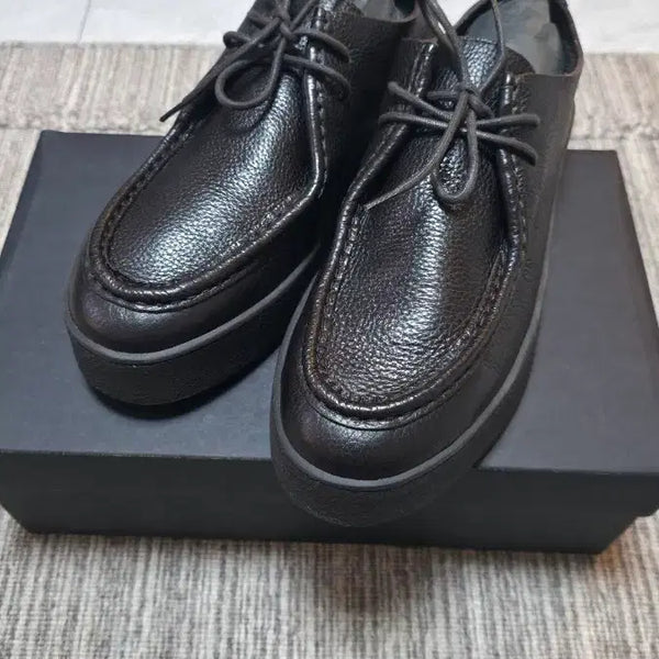 [BUNJANG] Massimo Dutti Brown Leather Sneakers / 마시모두띠 브라운 레더 스니커즈 280