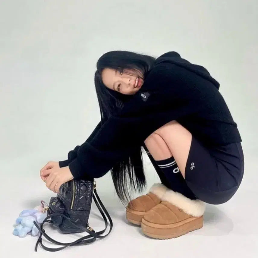 [BUNJANG] UGG Tazzlita Chestnut Boots / UGG 어그 타즐리타 체스트넛 소금빵어그 정235 사이즈