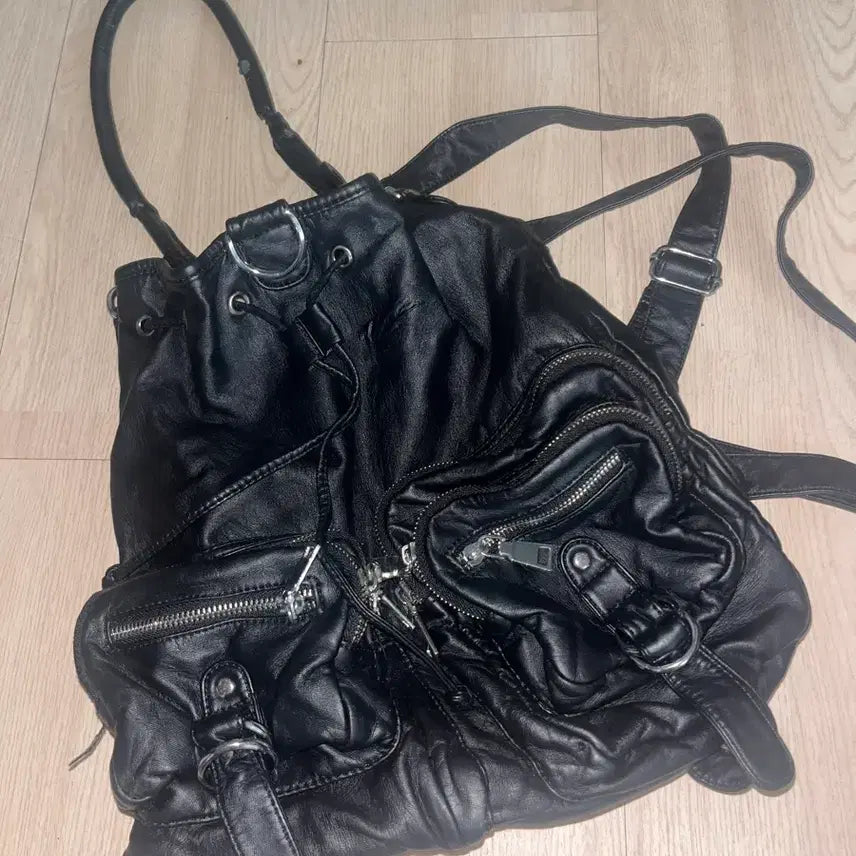 [BUNJANG] Vintage Leather Backpack / 빈티지 레더 가죽 가방 백팩