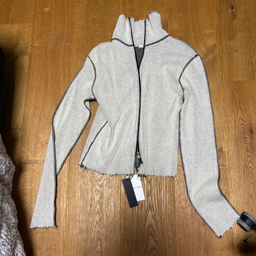 [BUNJANG] Lecittot Knit Zip-Up / 레씨토 니트 집업