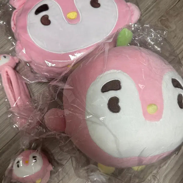 [BUNJANG] EXO Penguin Hug Doll Lightstick Bag Mini Keyring Deco Cover D.O. Kyungsoo Bundle Set / 엑소 핑귀니 허그돌 응원봉가방 미니 키링 데코 커버 디오 경수 일괄 인형