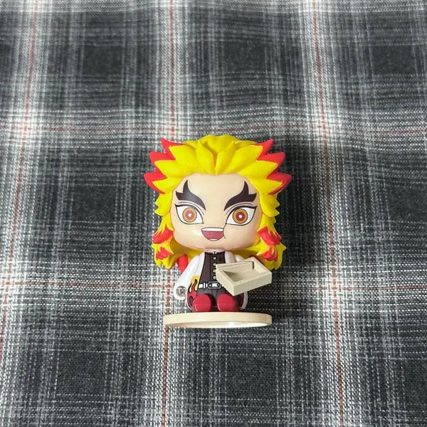 [BUNJANG] Demon Slayer Kyojuro Rengoku Gacha Figure / 귀멸의 칼날 렌고쿠 가챠 피규어 귀칼