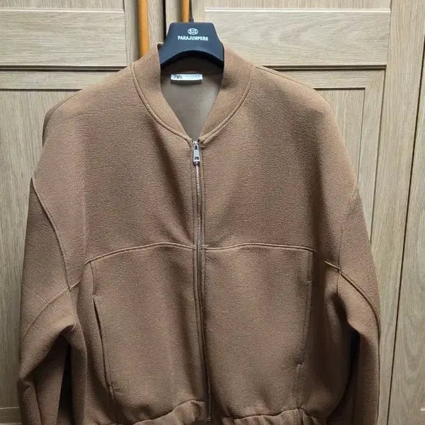 [BUNJANG] ZARA Beige Oversized Jumper 105/44 / 자라(ZARA) 점퍼(베이지 컬러, 105사이즈, 44사이즈)