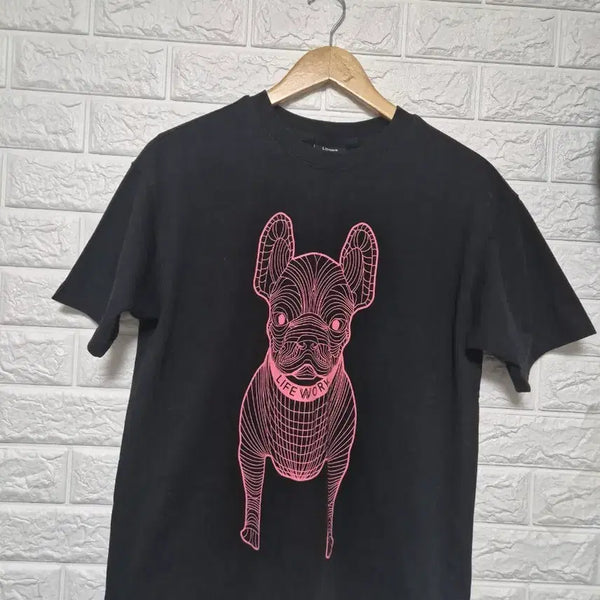 [BUNJANG] Lifework French Bulldog Print T-Shirt Black / 라이프워크 프렌치불독 반팔티 블랙