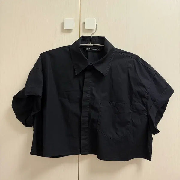 [BUNJANG] Zara Black Cropped Short Sleeve Shirt / ZARA 자라 검정 크롭 반팔 셔츠